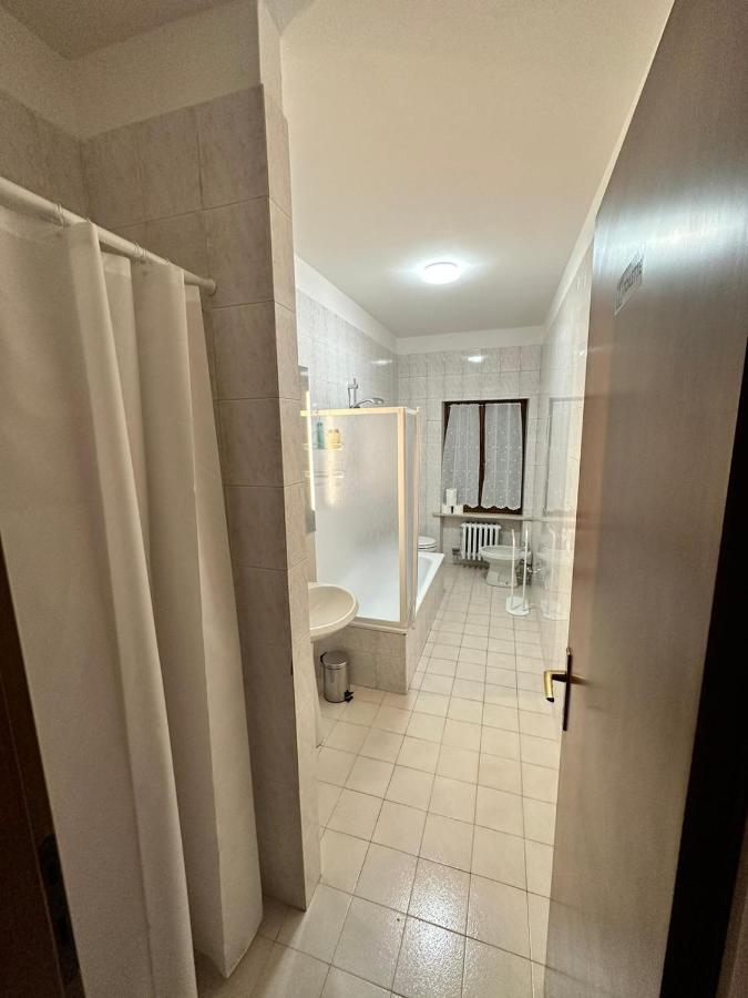 Dreaming Borgo Roma Apartment เวโรนา ภายนอก รูปภาพ