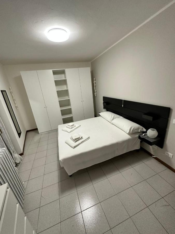 Dreaming Borgo Roma Apartment เวโรนา ภายนอก รูปภาพ