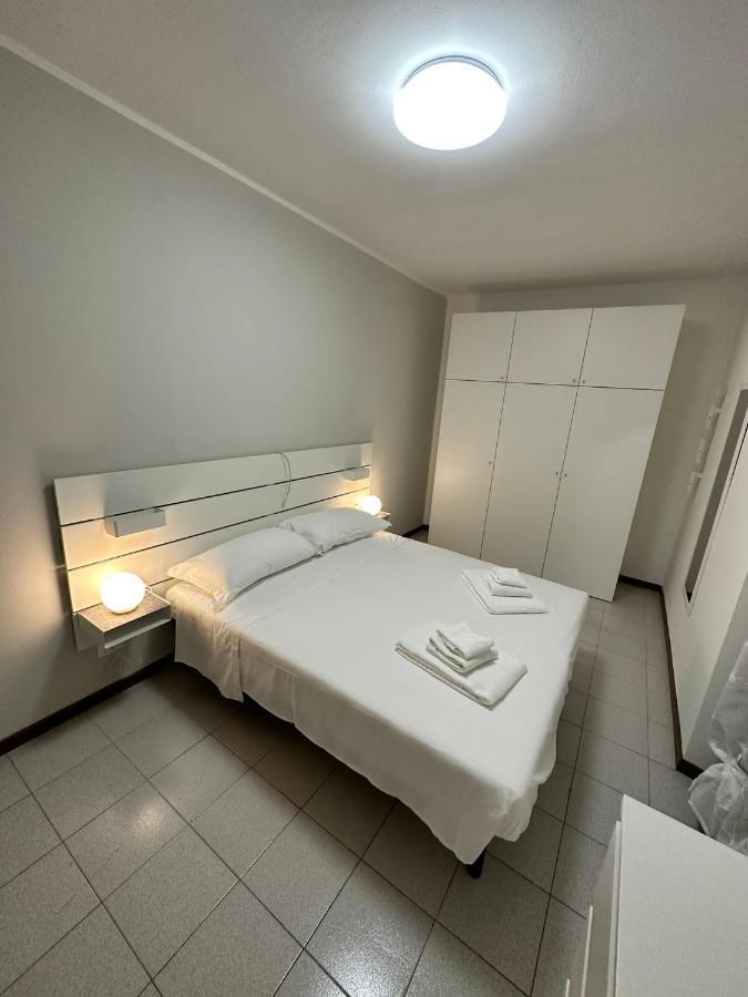 Dreaming Borgo Roma Apartment เวโรนา ภายนอก รูปภาพ