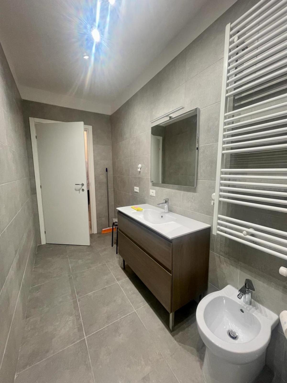 Dreaming Borgo Roma Apartment เวโรนา ภายนอก รูปภาพ